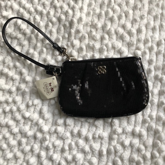 Coach Handbags - NWT Coach Sequin Small Wristlet